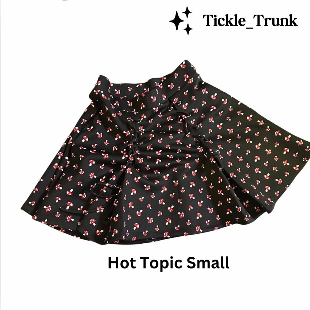 ⭐️ Hot Topic Black Skirt with Mushroom Pattern